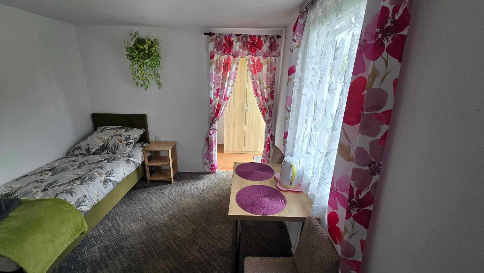 Akacja Pokoje Z Lazienkami Apartment Ustka Exterior photo